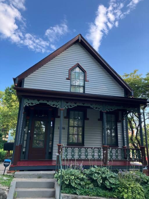 1867 Gothic Vandeventer Home Saint Joseph Exterior photo